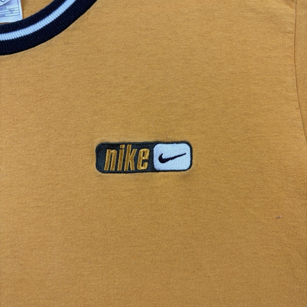 Vintage Nike T Shirt Boys XL (19x27) Yellow Embroidered Logo 90s Graphic Tee - Picture 2 of 7